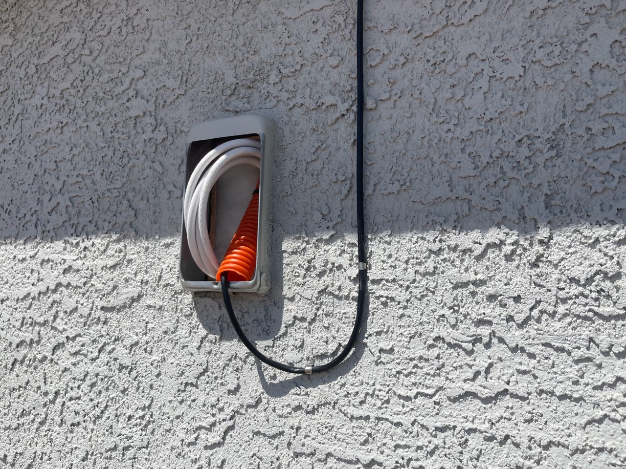 Cable Entrance & Professional Routing